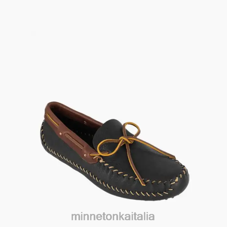 Minnetonka p.w. guida moc uomini nero con colletto marrone calzature R864L383