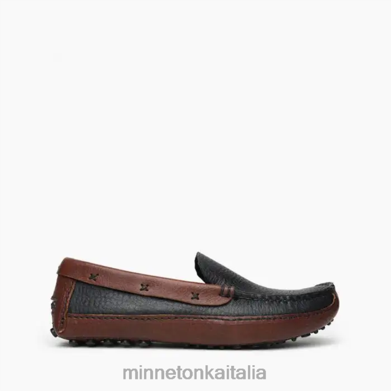 Minnetonka p.w. mocassino da guida uomini nero superiore e marrone inferiore calzature R864L385